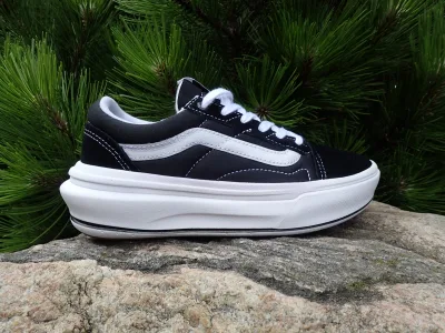 Vans Old Skool Overt CC