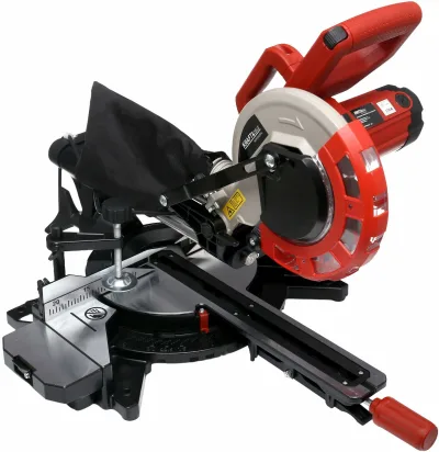 Medžio skersinio pjovimo staklės 2200W Ø210mm. KD3011